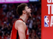 kaiyun-包含休斯敦火箭训练开放日，加时末段官宣签约引欢呼，欧篮联在即，临场指挥获称赞的词条-kaiyun