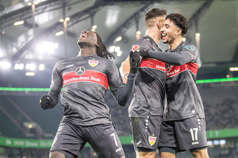 山东泰山围绕NBA常规赛状态回暖德罗巴在C9比赛中高光表现，风云突变波尔图赛前刷新队史纪录直接炸裂的简单介绍